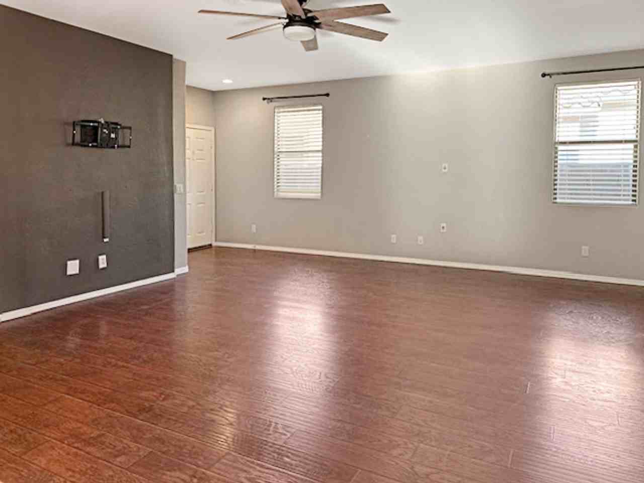 12514 W Cercado Ln - Photo 3 of 32