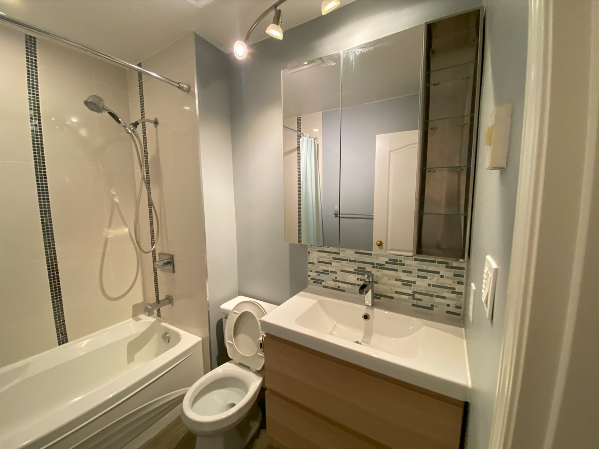 2883 East Kent Avenue North #3 - Photo 7 of 37