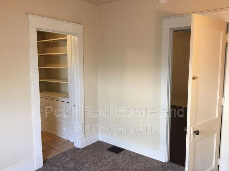 738 Oakland Ave Sw - Photo 3 of 9