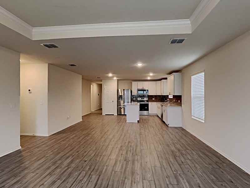 4517 Greenham Ln - Photo 5 of 20