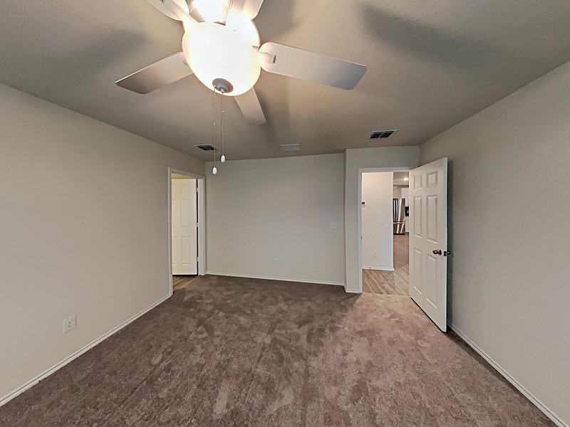 4517 Greenham Ln - Photo 6 of 20