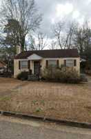 featured image of 2224 E 4th St