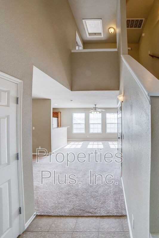 996 River Xing - Photo 3 of 20