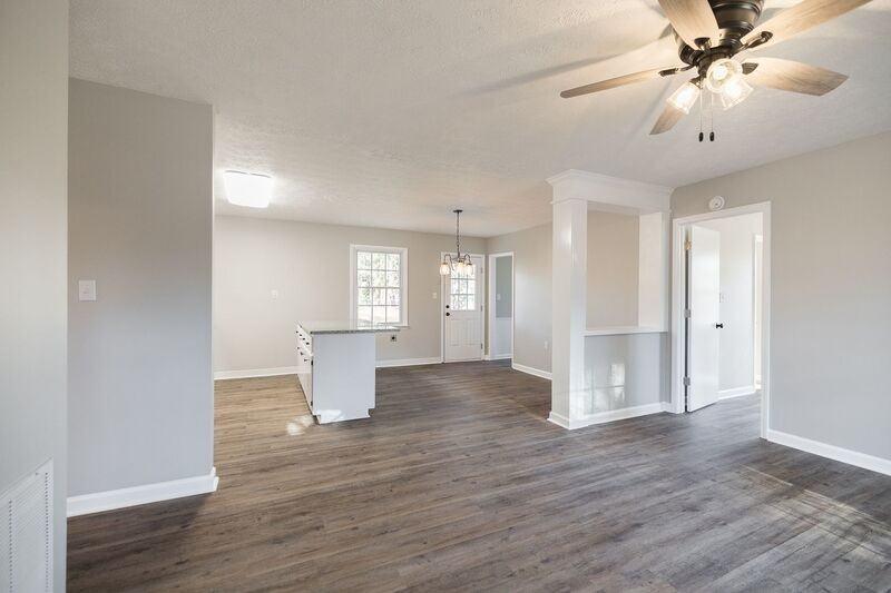 1210 Bouldercrest Cir - Photo 5 of 34