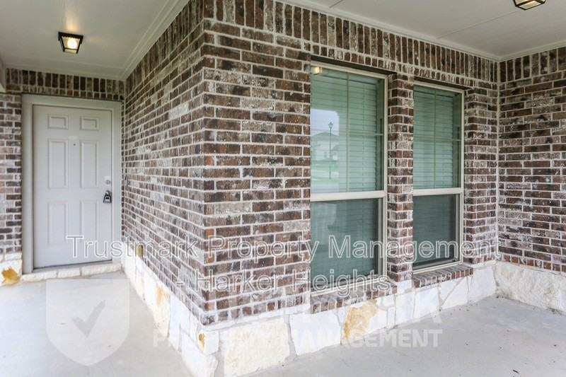 1910 Bee Creek Loop - Photo 2 of 28
