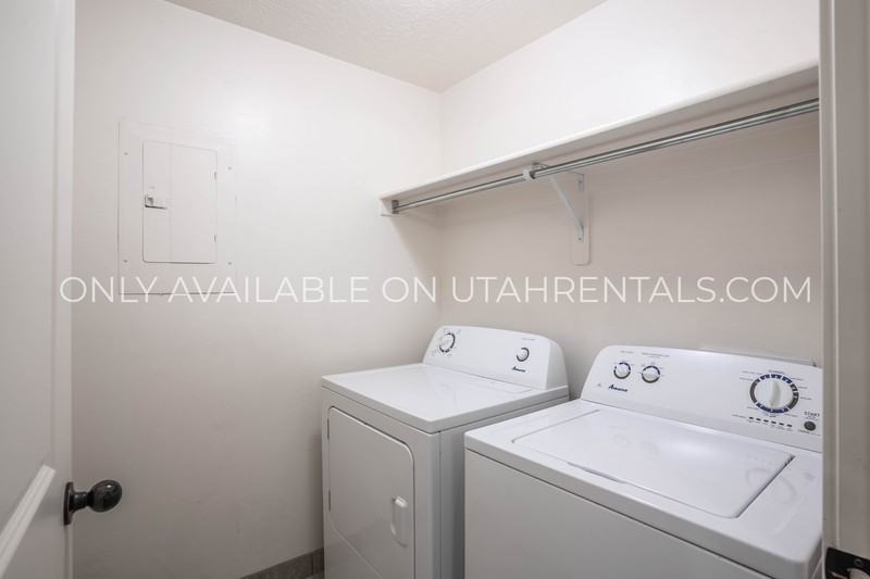 1925 Nw #300 - Photo 6 of 17