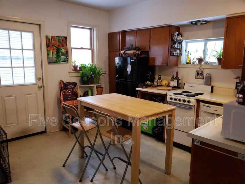 55 Greene St - Photo 3 of 13