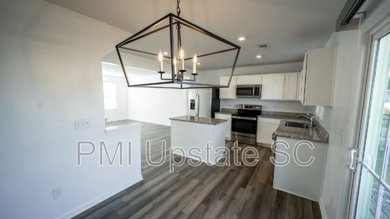 226 Coldwater Creek Ct - Photo 7 of 28