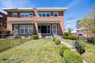 2400 W Garrison Ave - Photo 1 of 1