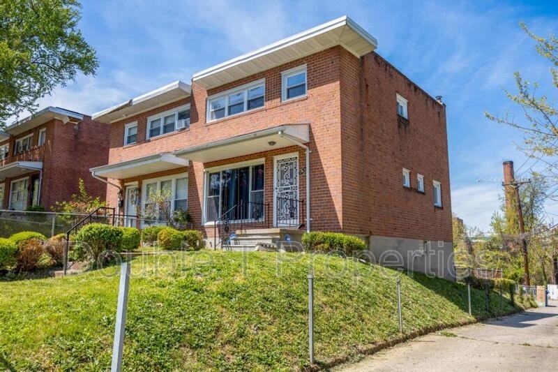 2400 W Garrison Ave - Photo 2 of 25