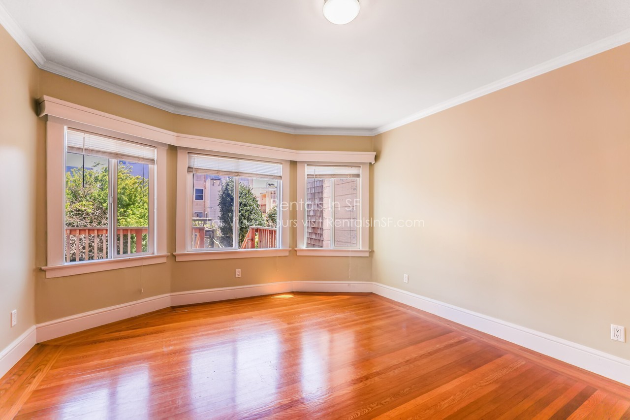 866 30th Ave - Photo 7 of 24