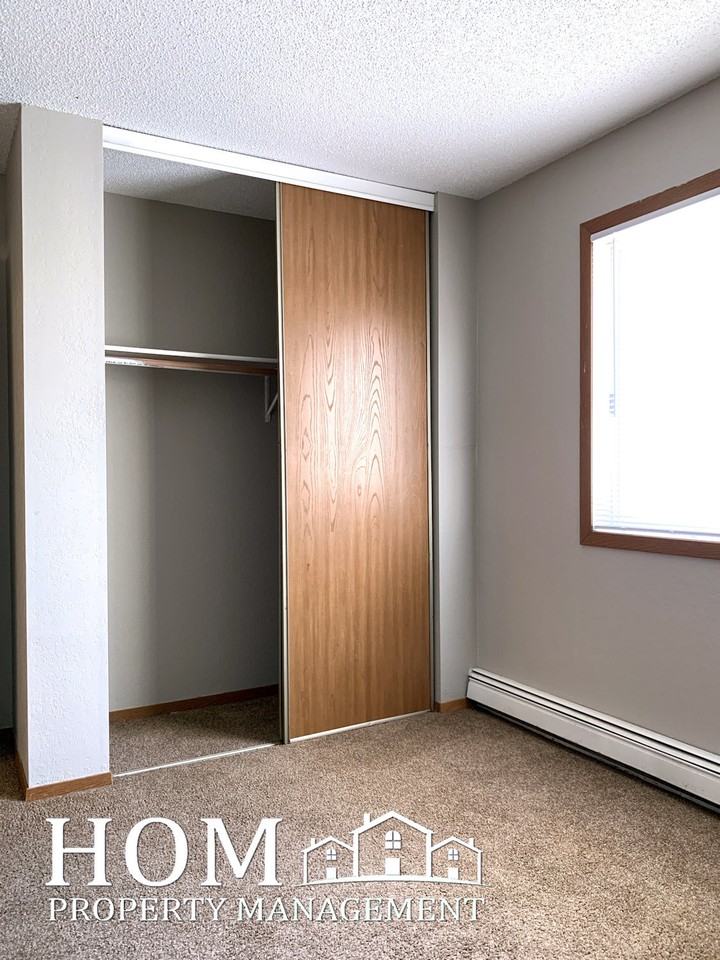 1865 Northway Drive - Photo 7 of 10