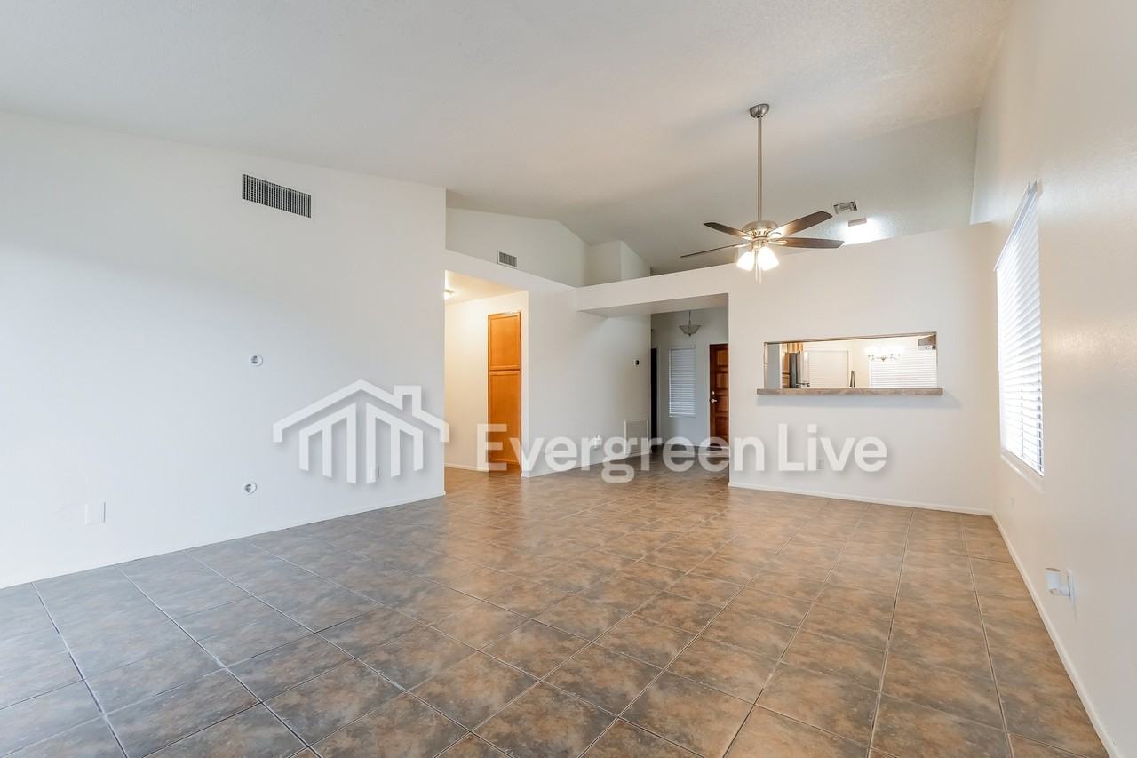 4301 W Blacksmith St - Photo 6 of 27