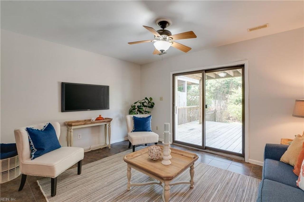 206 64th St #B - Photo 4 of 39