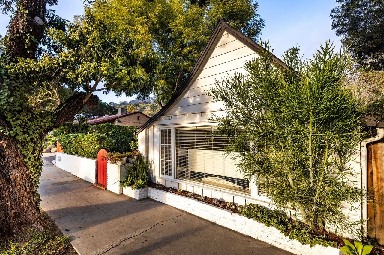 1116 N Milpas St - Photo 2 of 32