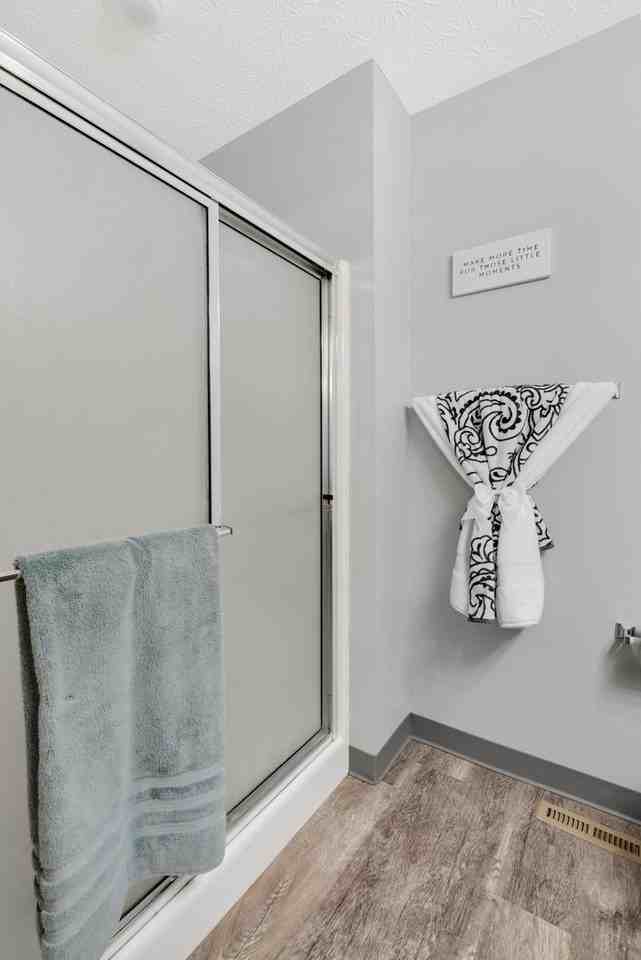 Mt. Vernon Manor - Photo 6 of 29