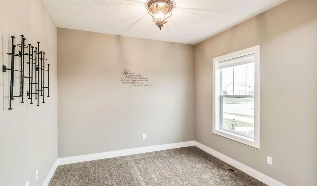 134 Wilder Pl - Photo 3 of 18