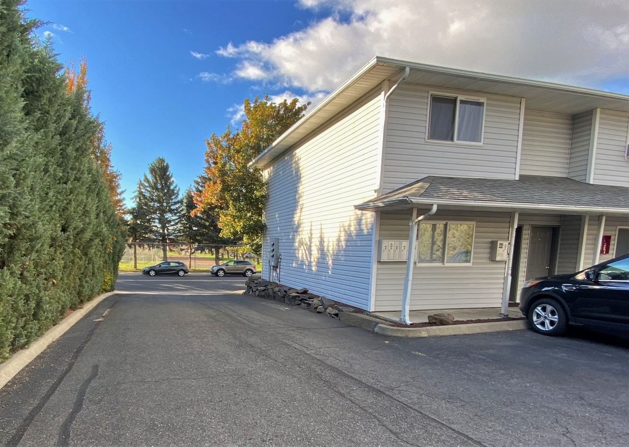 Hummingbird Court 707 E 18th Ave, Ellensburg, WA 98926 Apartment