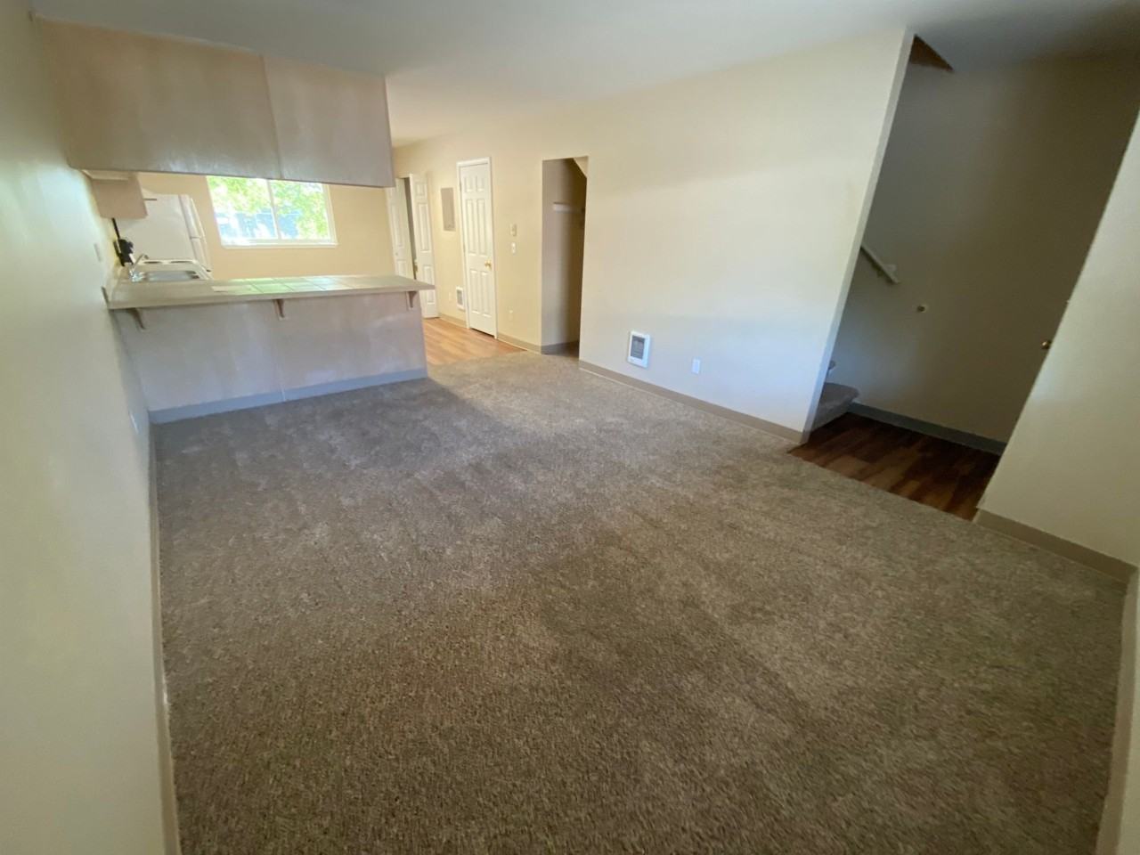 Hummingbird Court - Photo 2 of 14