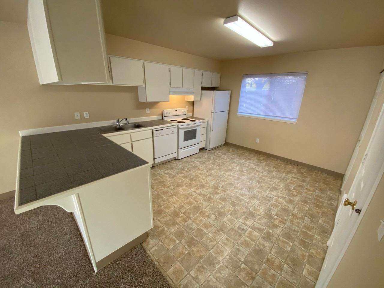 Hummingbird Court - Photo 5 of 14