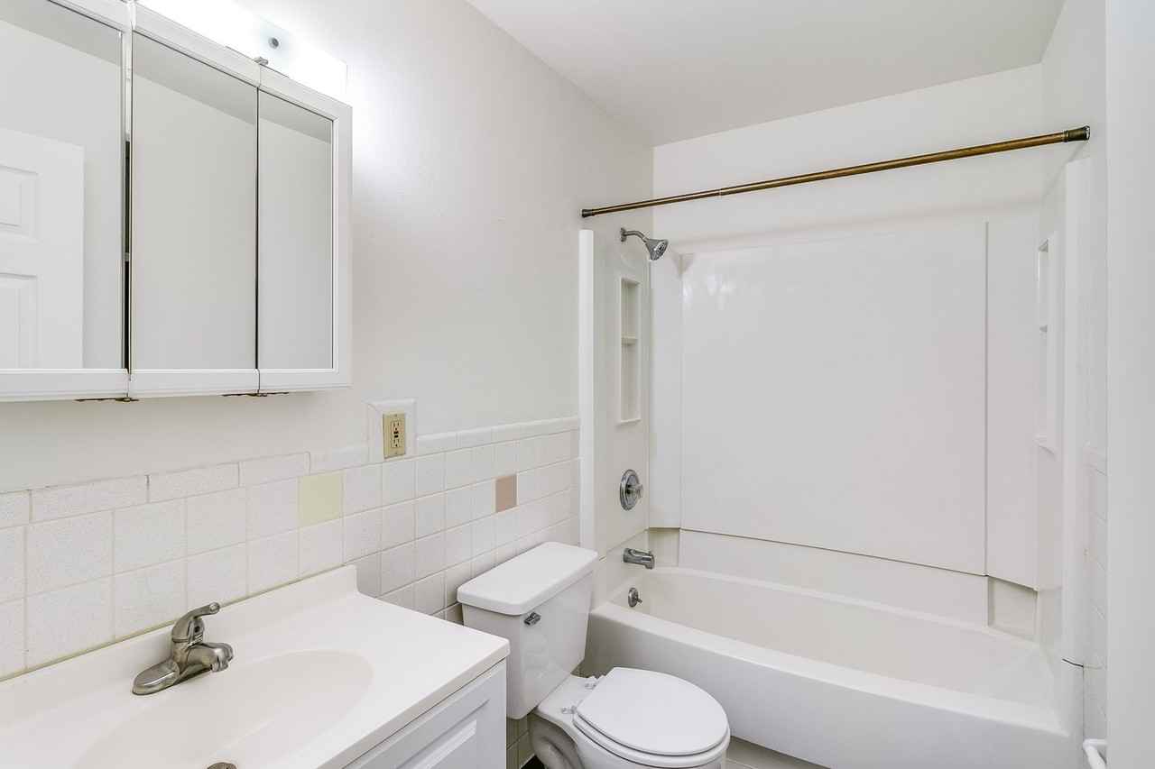 3106 Holiday Apartments (Michael & Norma Coscarelli) - Photo 7 of 16