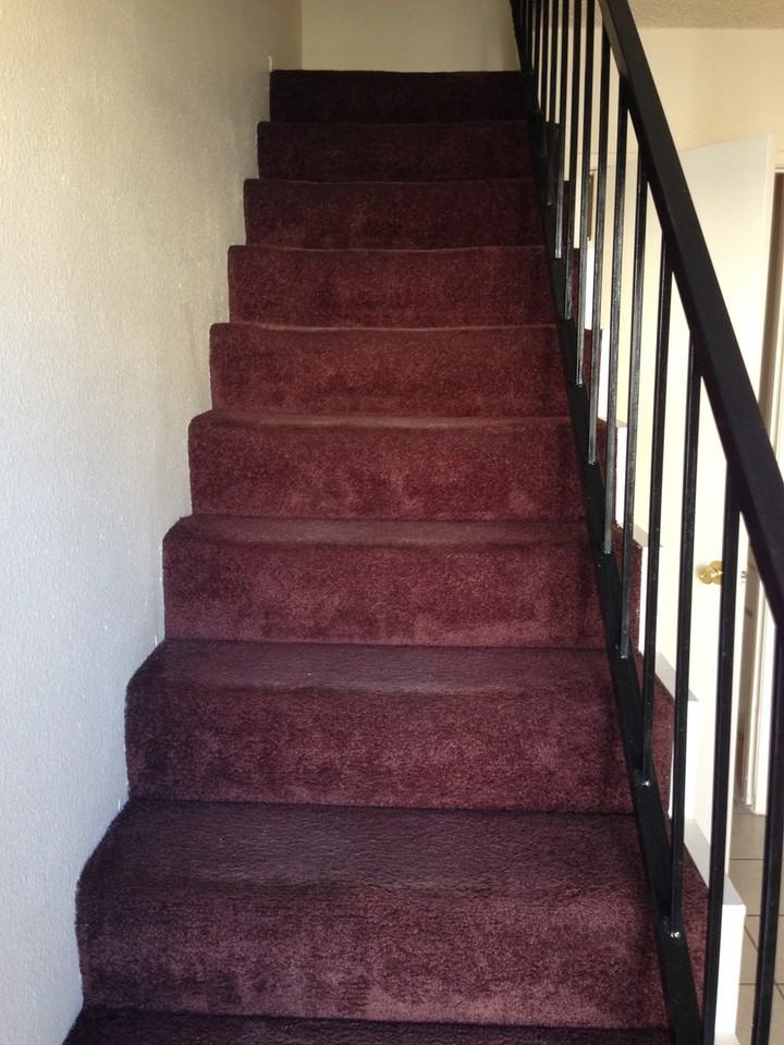 48th St. 946 - Photo 3 of 9