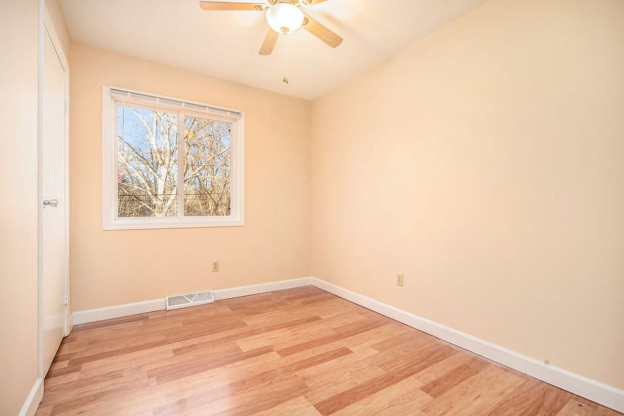 2538 Texel Dr - Photo 7 of 15
