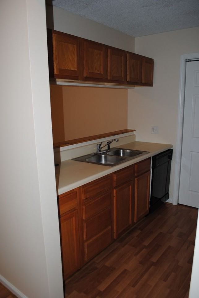 DCI Rental A-D - Photo 2 of 5