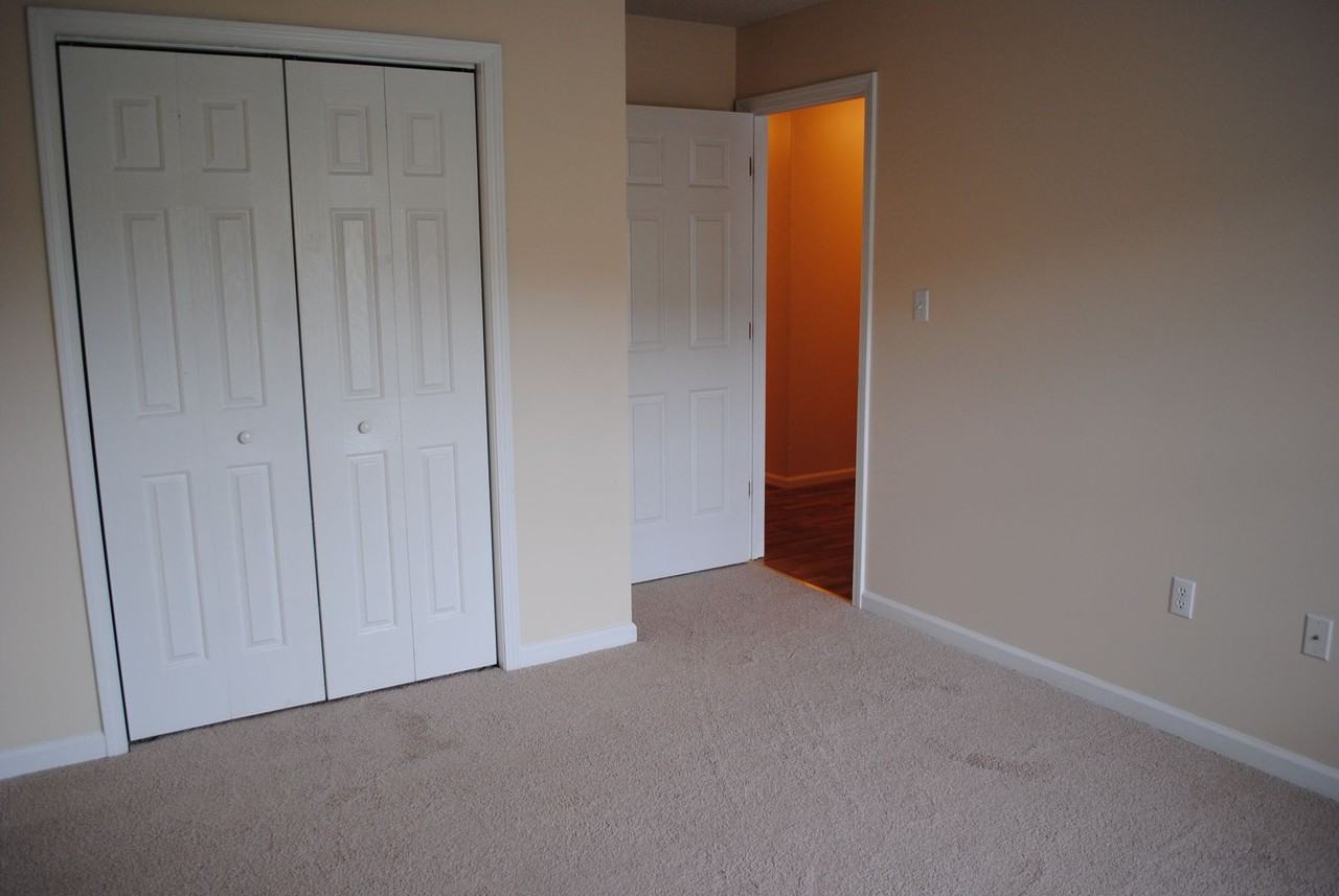 DCI Rental A-D - Photo 3 of 5