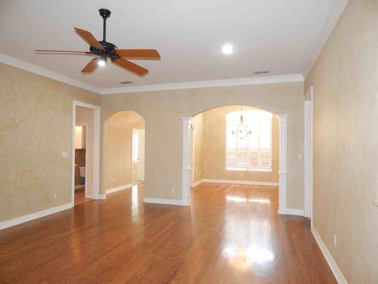 1221 River Bend Dr - Photo 7 of 40