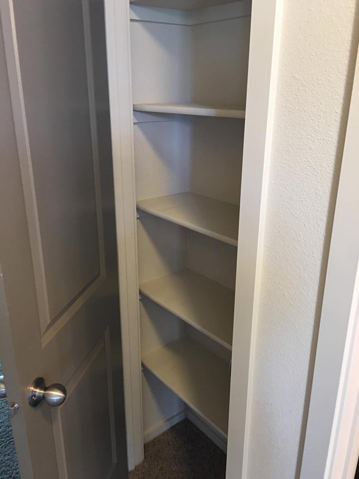 2743 N Glidden St - Photo 2 of 16