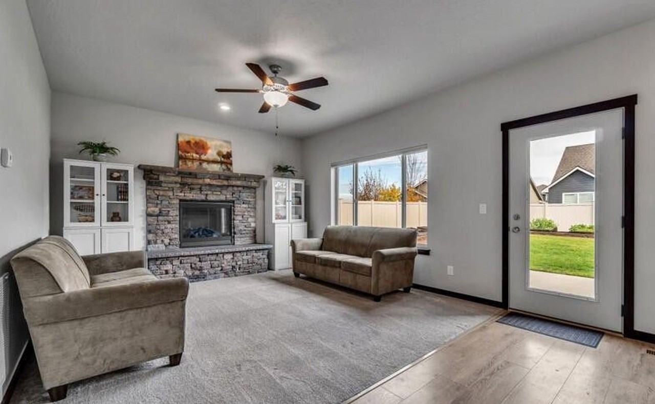 4455 E Kit Fox Ln - Photo 4 of 50