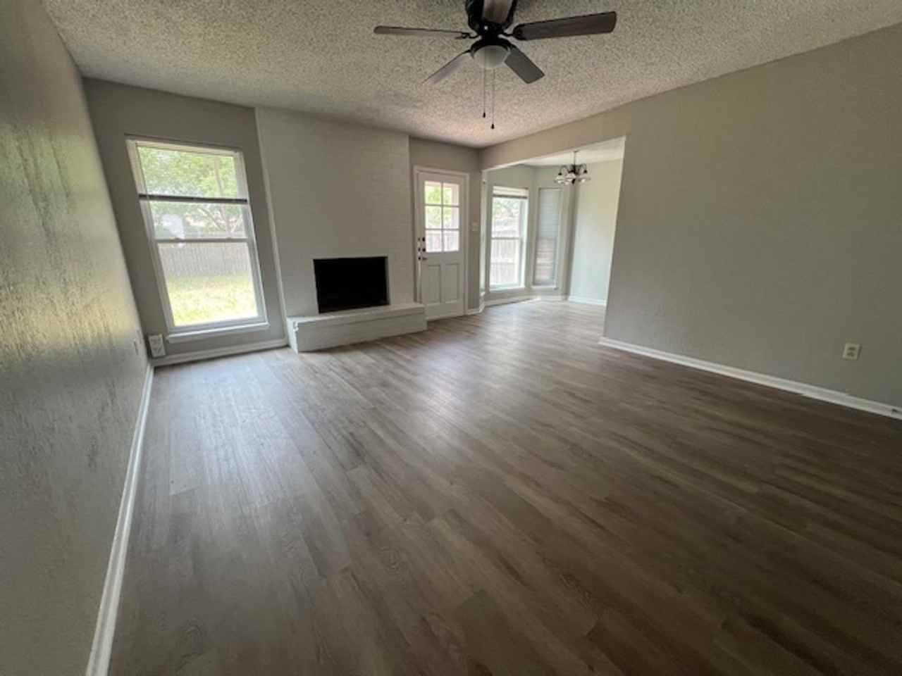 1019 Ruswood Dr - Photo 2 of 15