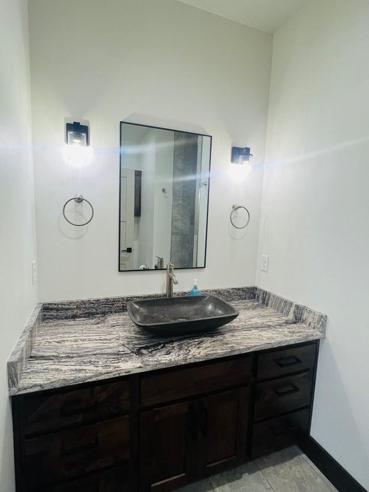 954 Doty Ln - Photo 3 of 22