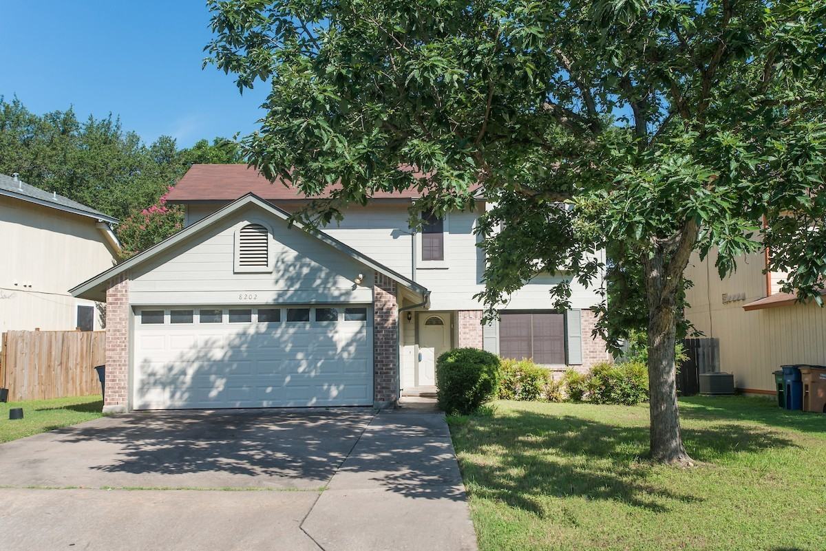 8202 Los Ranchos Dr - Photo 2 of 18