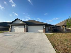 10910 Nw 119th St - Photo 1 of 1