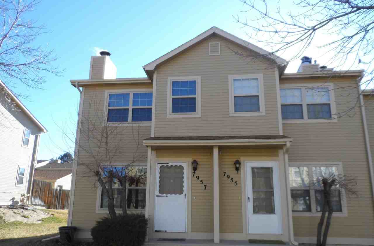 7957 Lexington Park Dr
