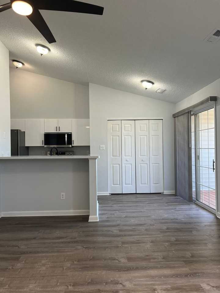 233B Lantana Ln - Photo 6 of 26