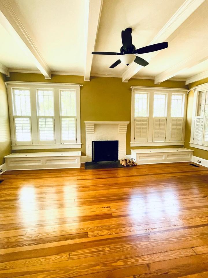 640 N Main St - Photo 4 of 34