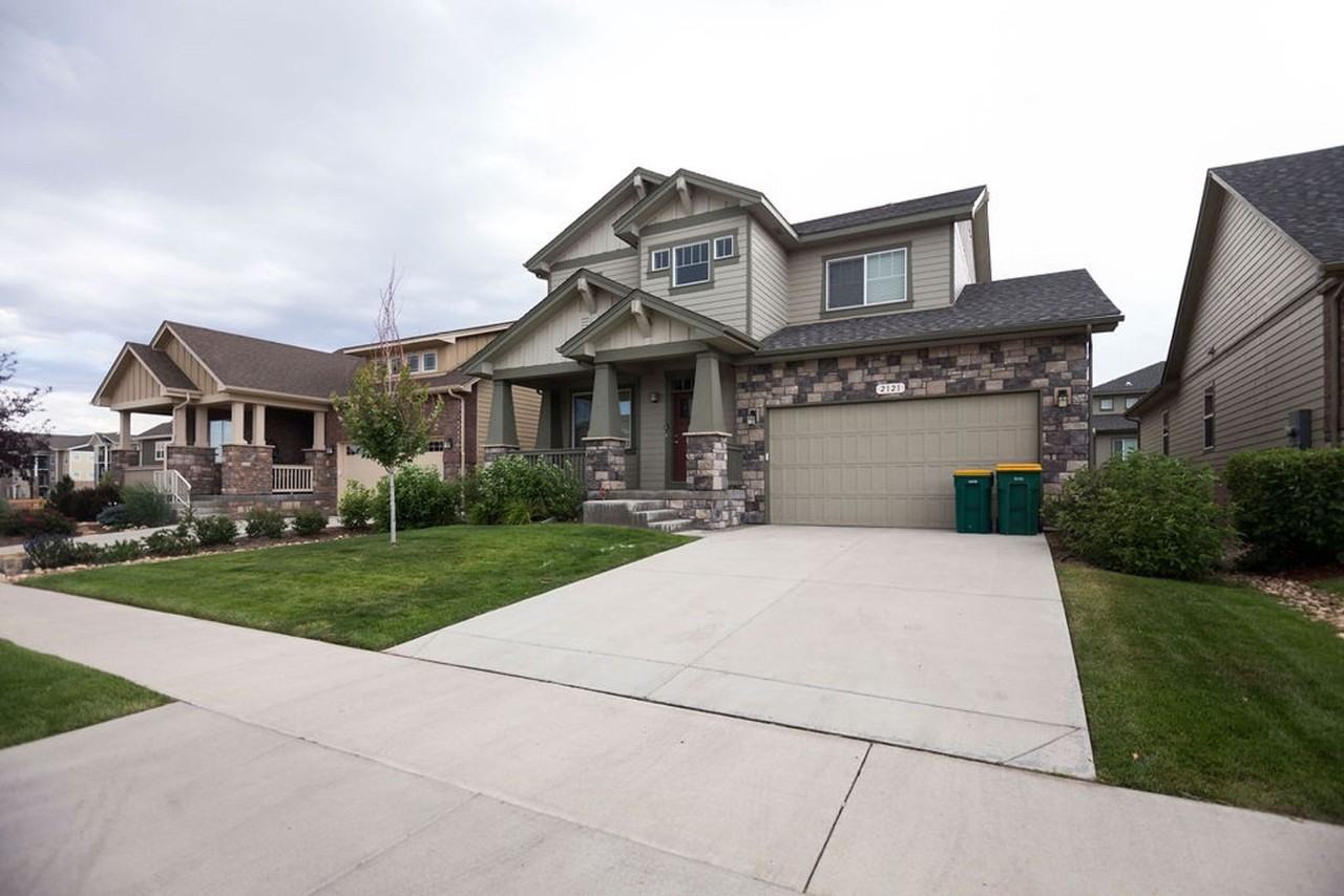 2121 Cutting Horse Dr - Photo 2 of 50