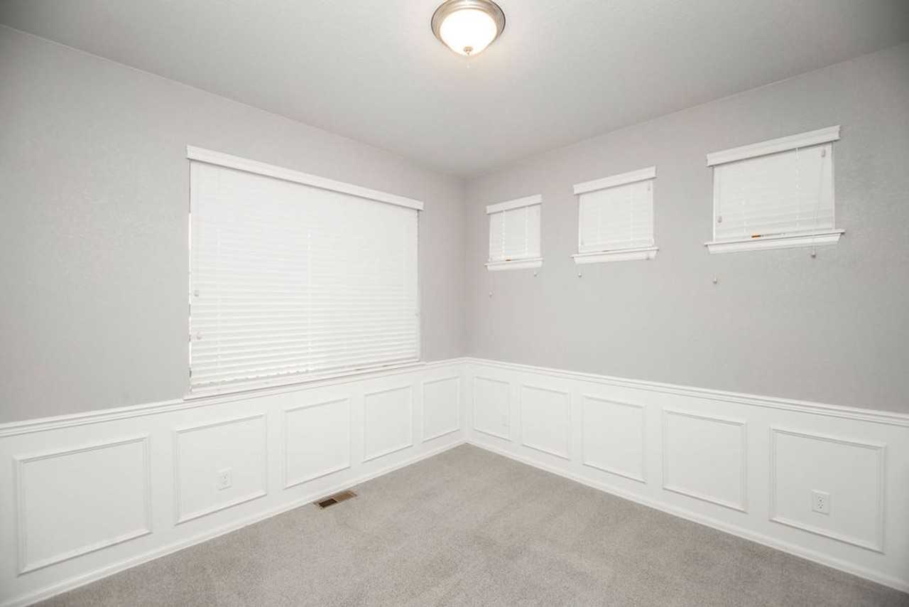 2121 Cutting Horse Dr - Photo 7 of 50