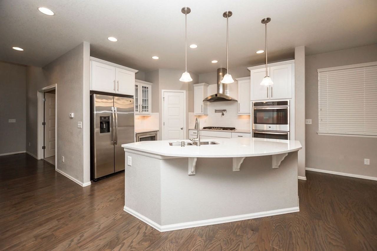 2121 Cutting Horse Dr - Photo 4 of 50