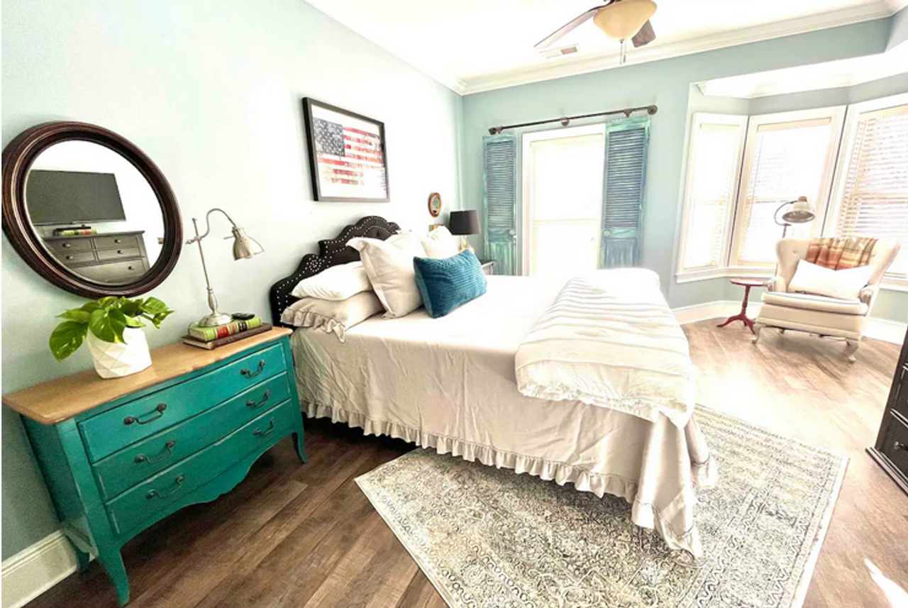 105 Falls Grove Dr - Photo 4 of 10