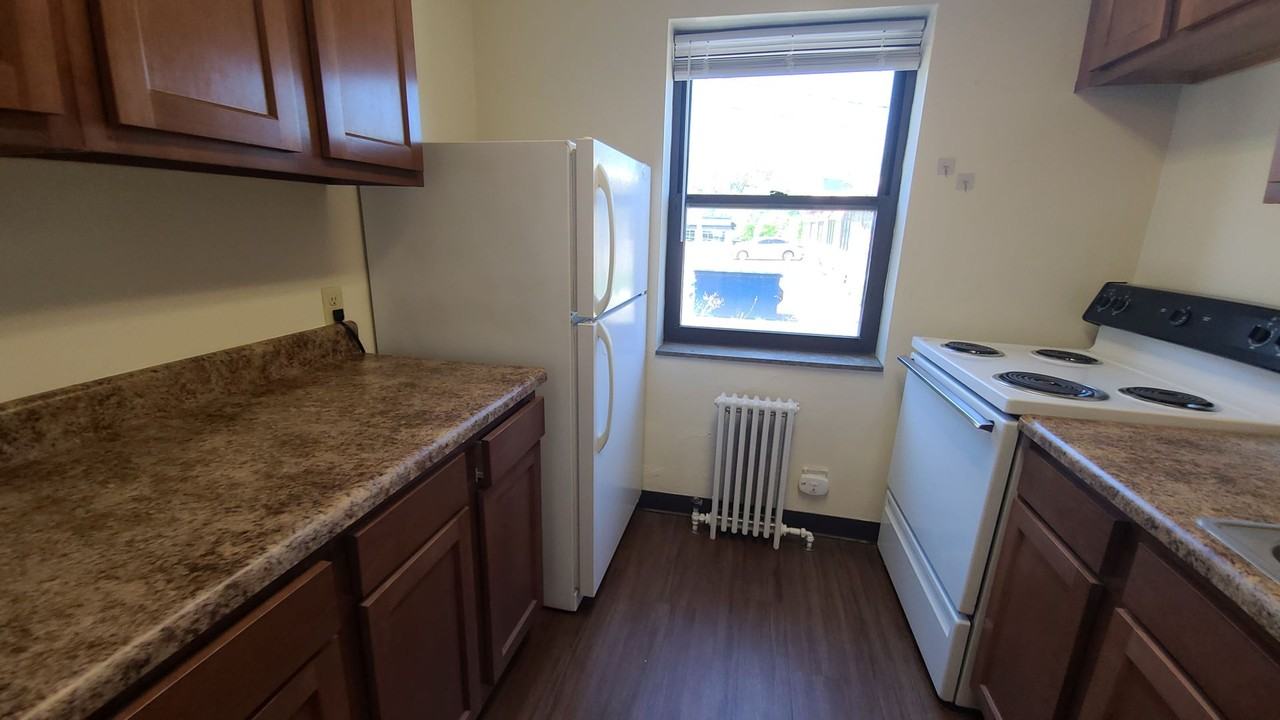 Abbeyville Apartments Associates LP - Photo 5 of 11