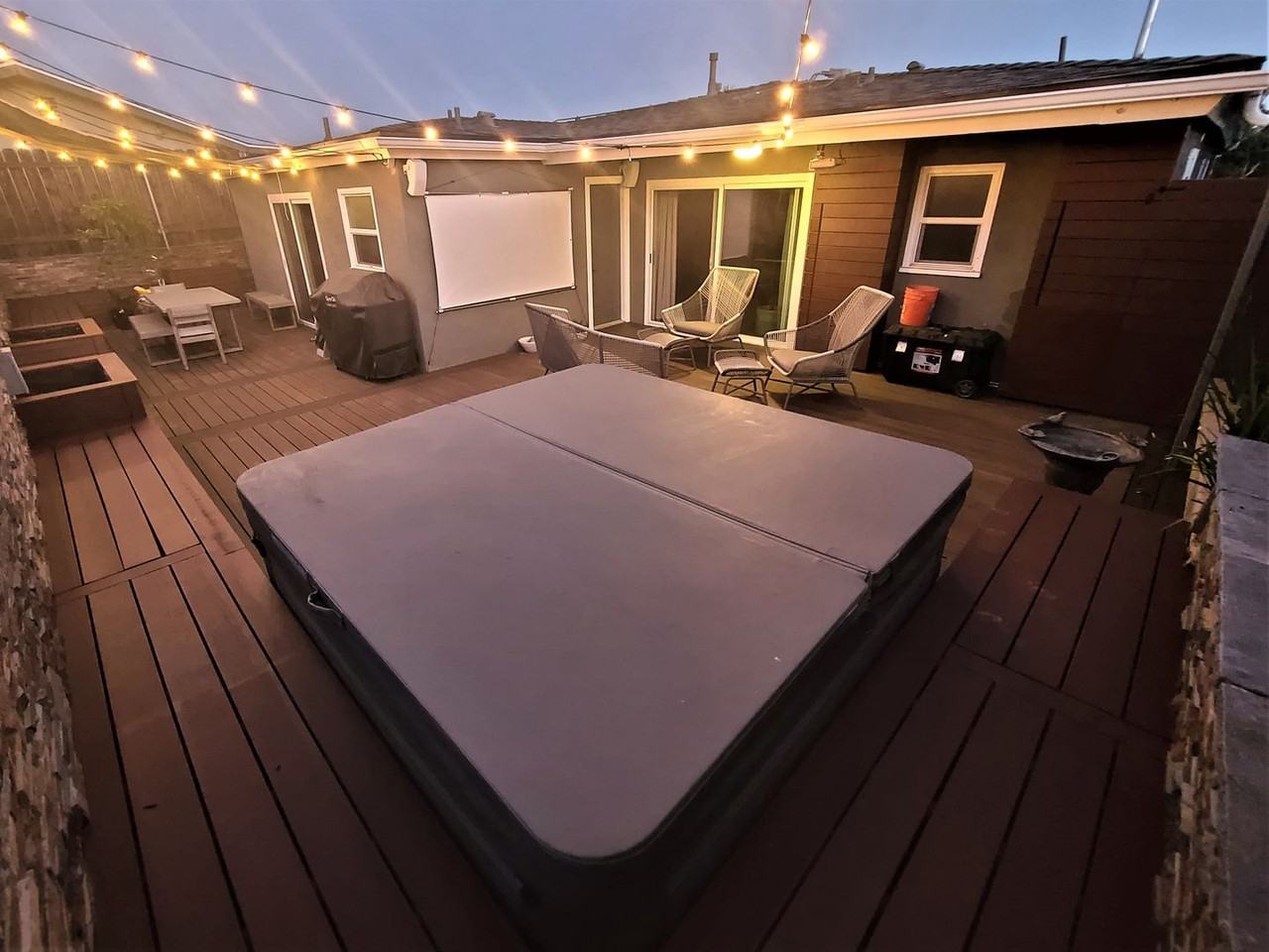 5840 Adelaide Ave - Photo 2 of 22