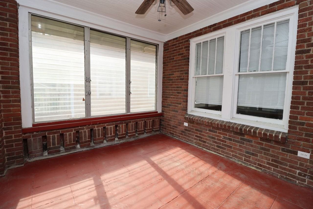 1003 Pope St - Photo 2 of 22