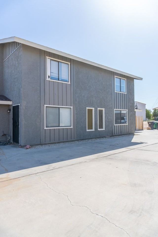 1024 W Atkins Ave - Photo 3 of 14