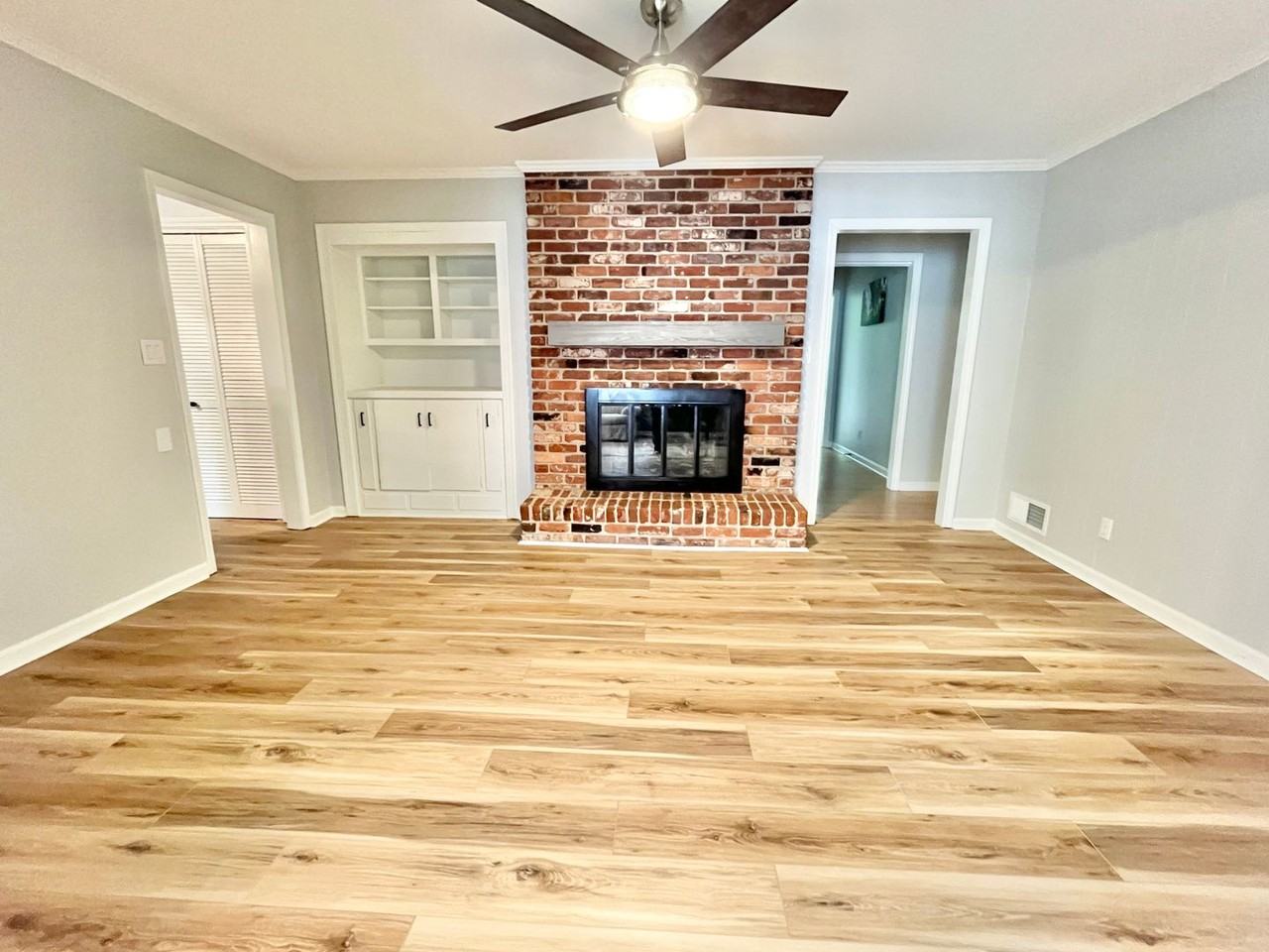3154 Barkside Ct - Photo 5 of 25