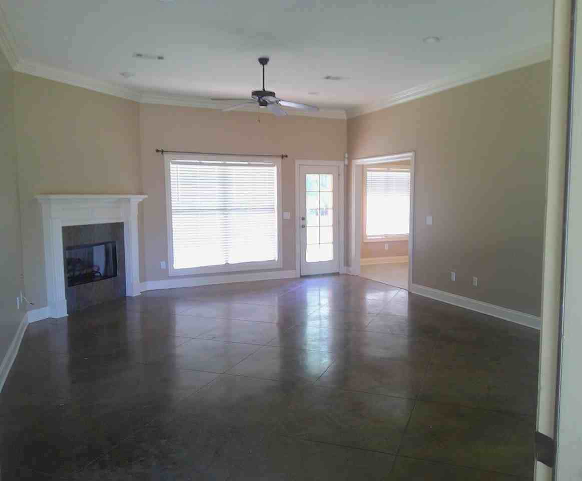 141 Creekside Dr - Photo 5 of 17
