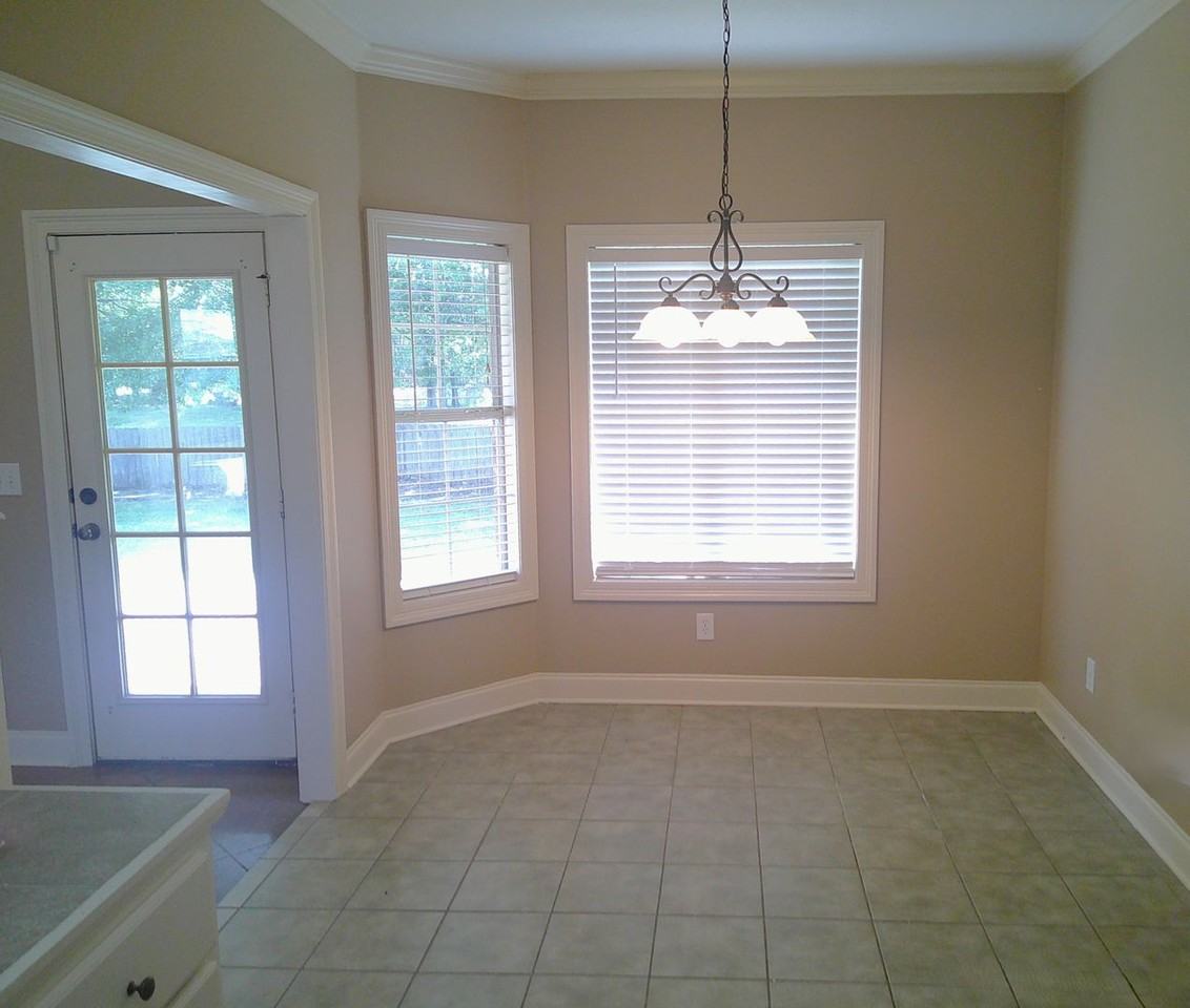 141 Creekside Dr - Photo 6 of 17